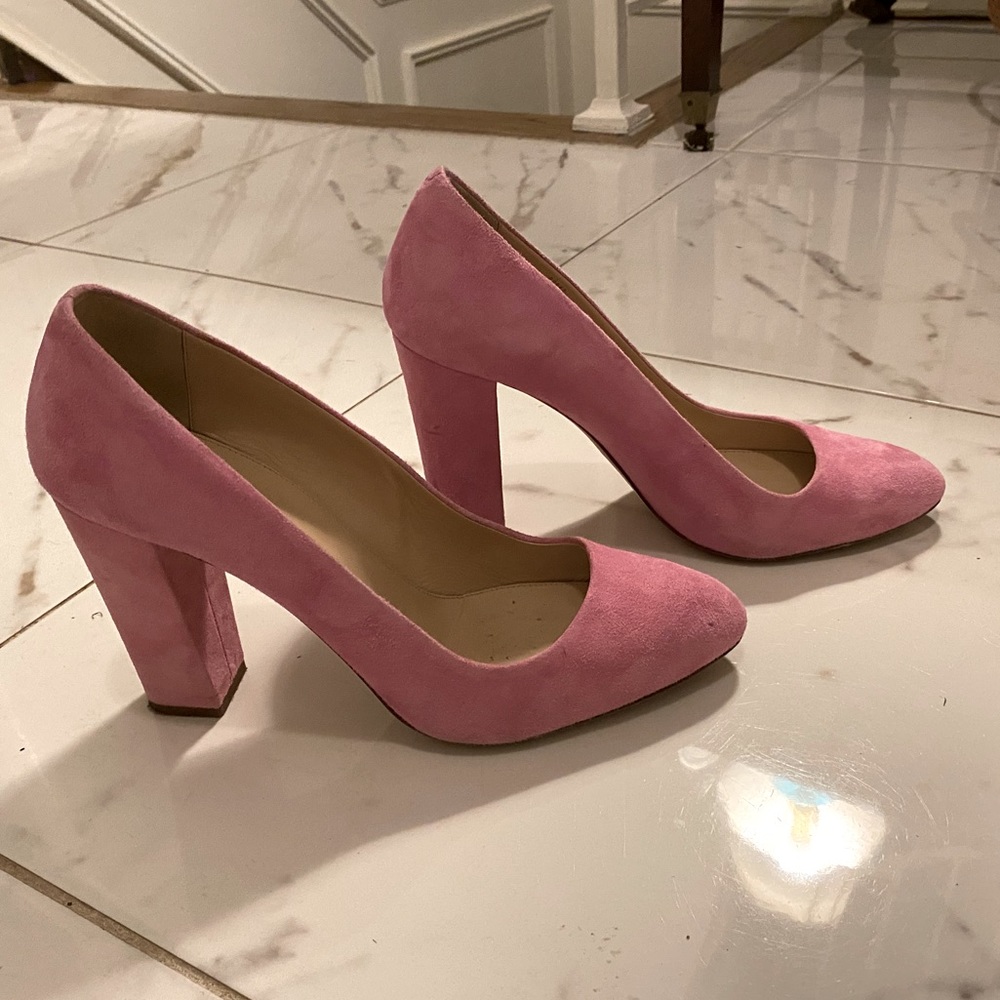 You need these PINK SUEDE HEELS